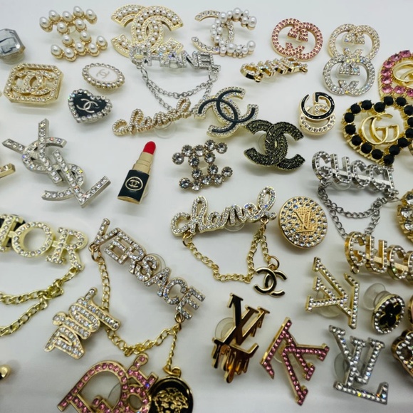 LUX METAL CHARMS. BUY 5 GET 1 FREE (6 TOTAL) - Picture 1 of 4
